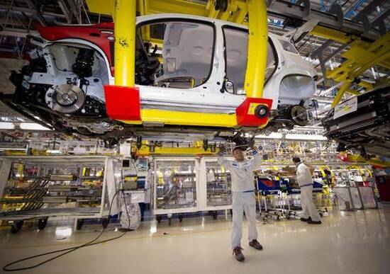 Pomigliano, boom Fiat Panda: straordinario anche in aprile Pomigliano, boom Fiat Panda: straordinario anche in aprile