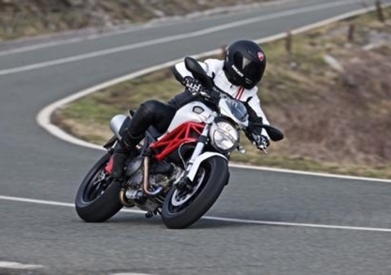 Ducati Monster: le novità per la gamma 2011 Ducati Monster: le novità per la gamma 2011