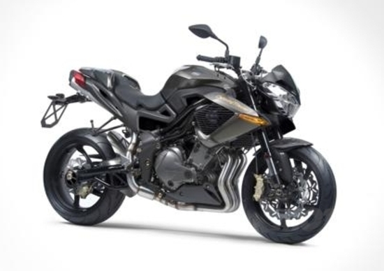 Benelli compie 100 anni e ridipinge la TNT Benelli compie 100 anni e ridipinge la TNT