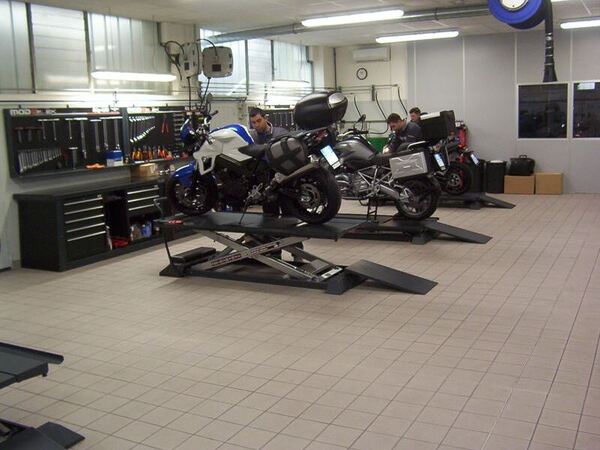 FRACCARO MOTO SRL - Concessionario moto usate e nuove a Montichiari, Brescia