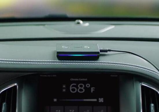 Amazon Echo Auto, Alexa arriva anche in macchina Amazon Echo Auto, Alexa arriva anche in macchina