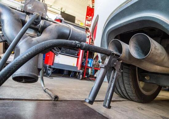 Revisioni auto: in Italia spesi 2,92 miliardi di euro nel 2018 Revisioni auto: in Italia spesi 2,92 miliardi di euro nel 2018