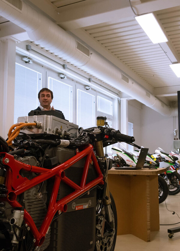 Energica Factory Tour: dietro le quinte e sotto il vestito