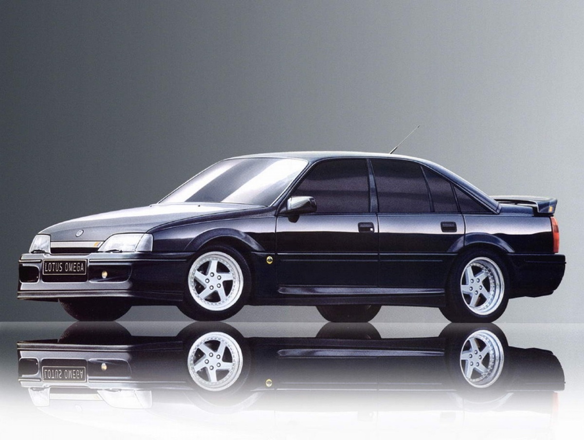 Opel Omega Lotus, 30 anni fa nasceva la regina delle “superberline” - News  - Automoto.it
