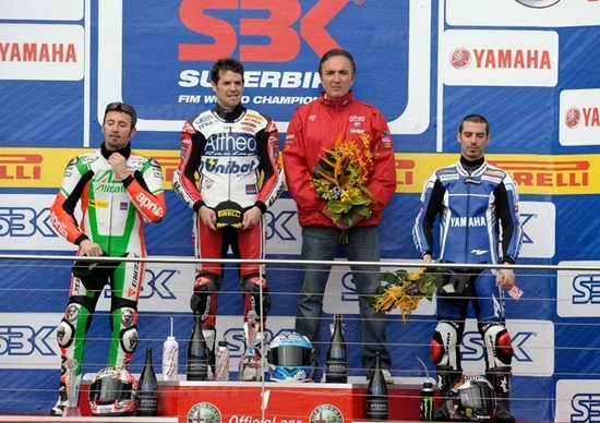 SBK. Checa s'impone a Phillip Island SBK. Checa s'impone a Phillip Island