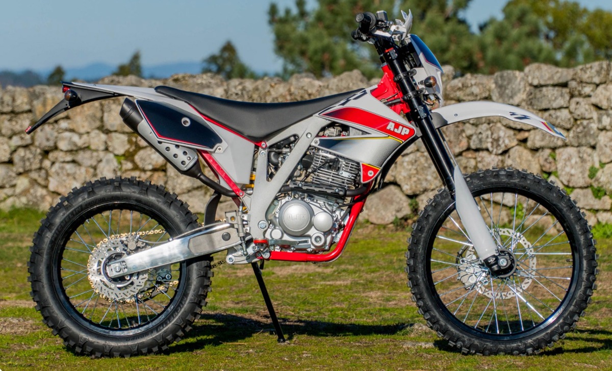 AJP PR4 Enduro Pro 125 (2019), Prezzo E Scheda Tecnica - Moto.it