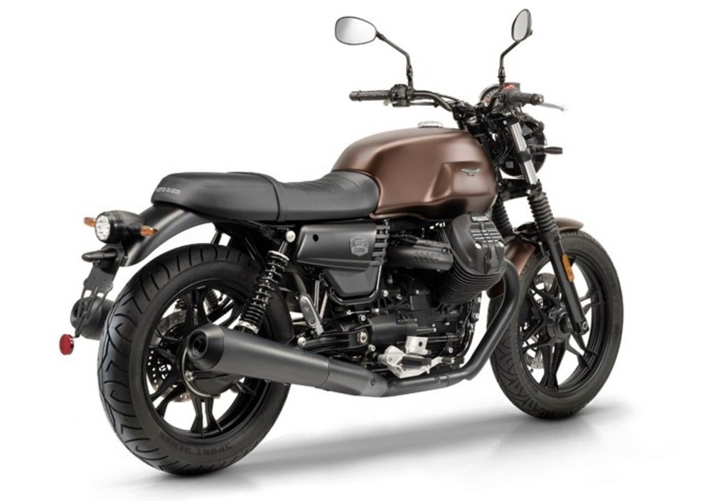 Moto Guzzi V7 III Stone Night Pack (2019), prezzo e scheda tecnica Moto.it