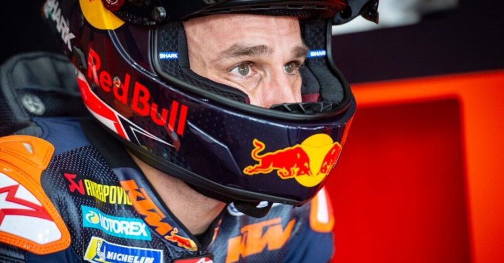 Zarco si aggrappa a JM Bayle dopo l’attacco di KTM