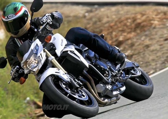 Suzuki GSR750 Suzuki GSR750