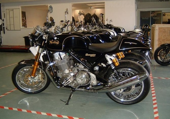 Norton, fascino made in England Norton, fascino made in England