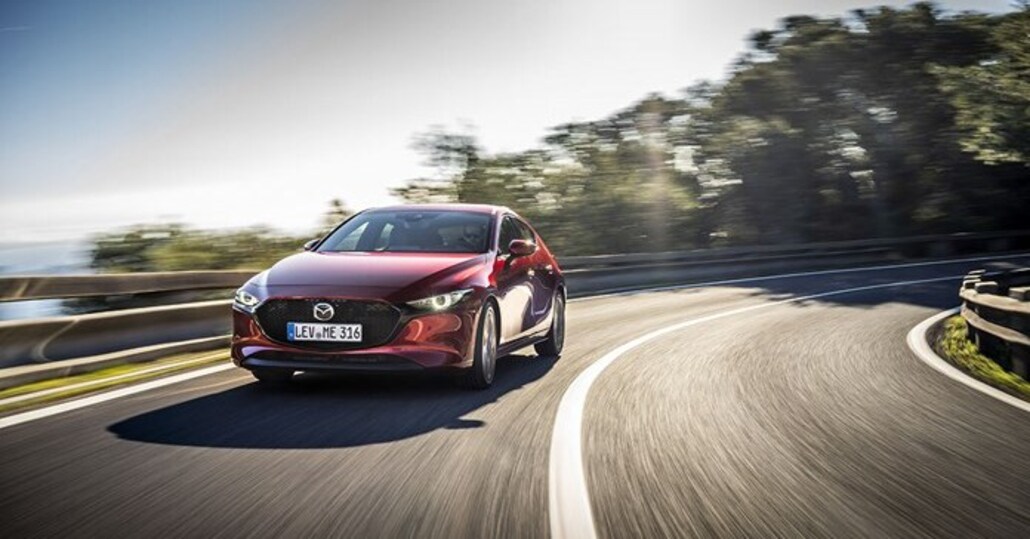 Mazda 3: il nuovo motore SkyActiv-X sarà disponibile da autunno