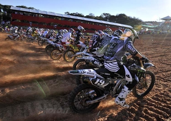 Motocross. Philippaerts vince il GP del Brasile Motocross. Philippaerts vince il GP del Brasile