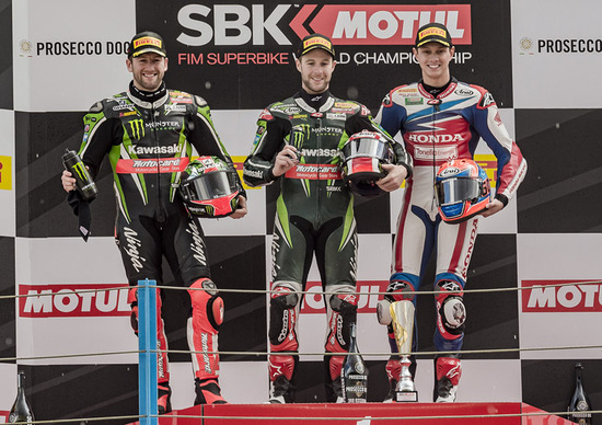 SBK 2016. GP d'Olanda. Rea vince anche Gara 2 ad Assen SBK 2016. GP d'Olanda. Rea vince anche Gara 2 ad Assen