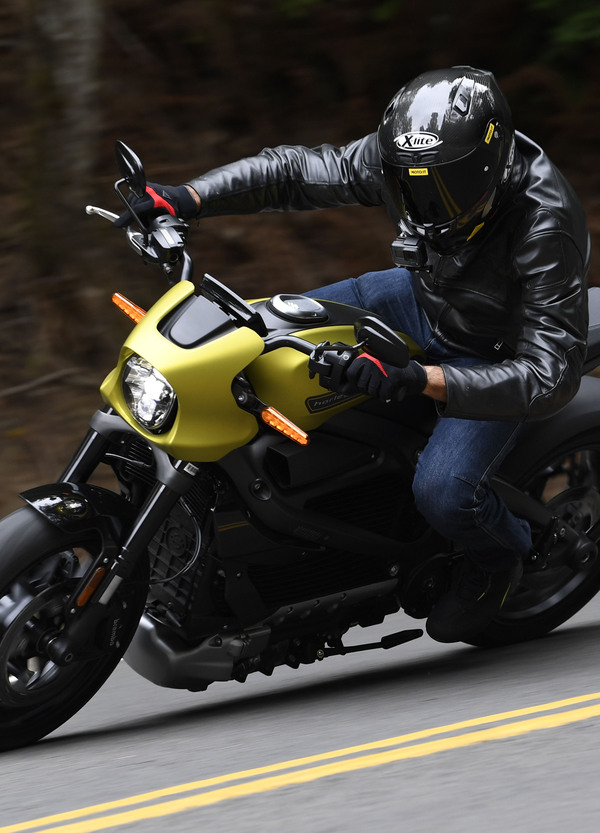 Harley-Davidson LiveWire: TEST, come va la prima elettrica di Milwaukee