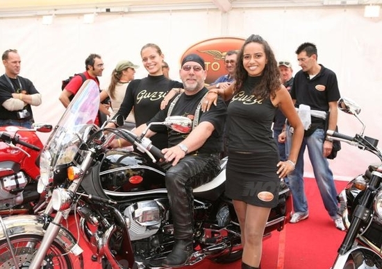 Giornate Mondiali Guzzi 2011 dal 16 al 18 settembre a Mandello del Lario Giornate Mondiali Guzzi 2011 dal 16 al 18 settembre a Mandello del Lario