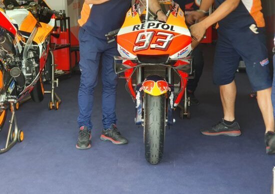 Test MotoGP a Brno con l'Ing. Bernardelle. La nuova Yamaha M1 Test MotoGP a Brno con l'Ing. Bernardelle. La nuova Yamaha M1