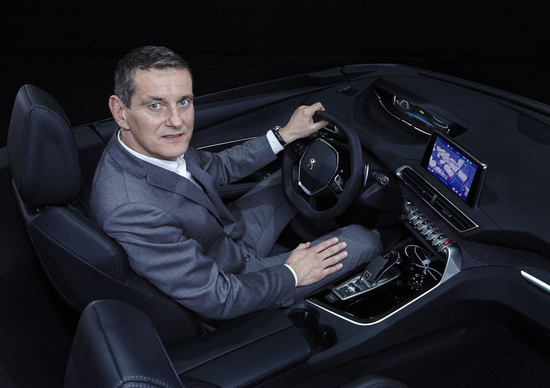 Micheron: “Nuovo i-Cockpit deriva da Peugeot Fractal, Quartz ed Exalt” Micheron: “Nuovo i-Cockpit deriva da Peugeot Fractal, Quartz ed Exalt”