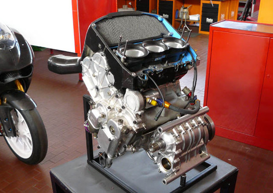 MotoGP e Moto3 dalla Oral Engineering MotoGP e Moto3 dalla Oral Engineering
