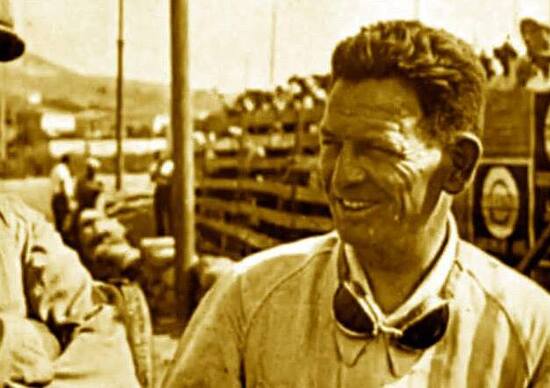 Emilio Materassi, l’autista di bus che inventò la “scuderia” Emilio Materassi, l’autista di bus che inventò la “scuderia”