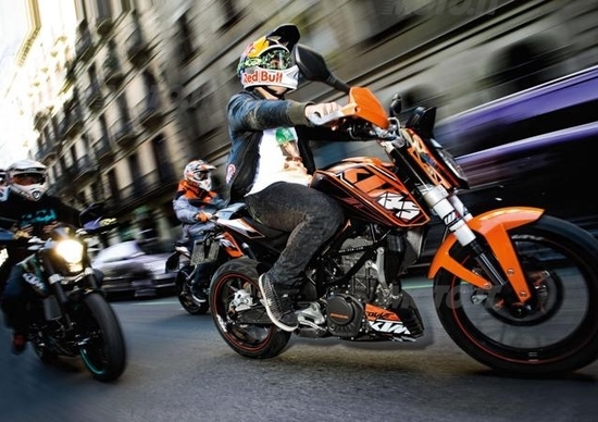 KTM 125 Duke Day. La piccola arancione in prova il 24 settembre KTM 125 Duke Day. La piccola arancione in prova il 24 settembre