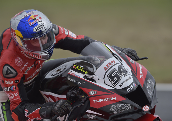 SBK 2019 - Toprak Razgatlioglu trionfa in Gara1 a Magny Cours SBK 2019 - Toprak Razgatlioglu trionfa in Gara1 a Magny Cours