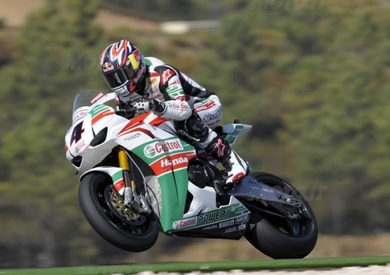 Un super Rea si aggiudica la Superpole di Portimao Un super Rea si aggiudica la Superpole di Portimao