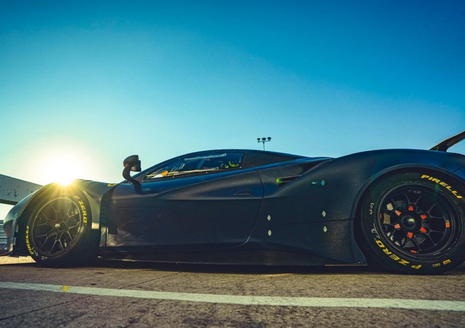 Valentino Rossi a Misano per un test con la Ferrari