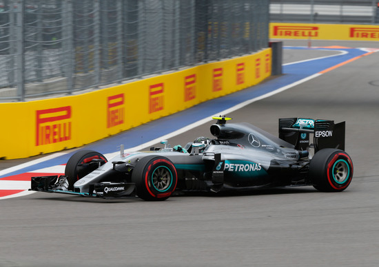 F1, Gp Russia 2016: pole per Rosberg F1, Gp Russia 2016: pole per Rosberg