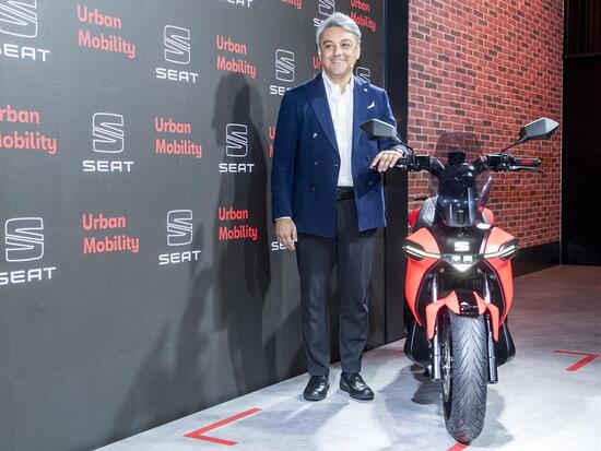 Seat, De Meo: avanti con piccoli veicoli elettrici convenienti, connessi e noleggiabili in città Seat, De Meo: avanti con piccoli veicoli elettrici convenienti, connessi e noleggiabili in città