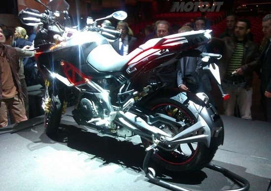 Nuova Aprilia Caponord 1200 con sospensioni attive! Nuova Aprilia Caponord 1200 con sospensioni attive!