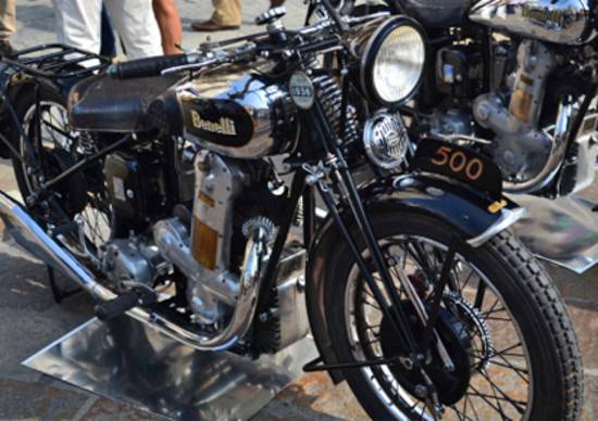 Corso di Restauro Moto d'Epoca promosso dalla Fondazione Paganelli Corso di Restauro Moto d'Epoca promosso dalla Fondazione Paganelli