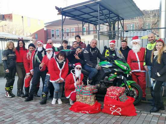 Akashi Riders: beneficenza su due ruote! Akashi Riders: beneficenza su due ruote!