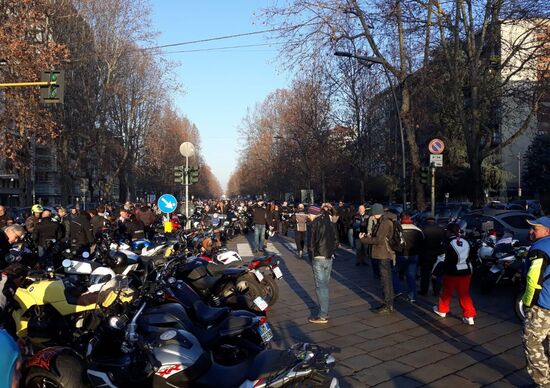 Tantissimi motociclisti alla Motobefana del 2020 a Milano Tantissimi motociclisti alla Motobefana del 2020 a Milano