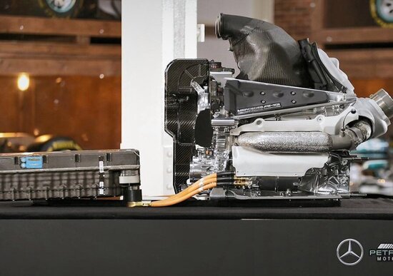 Nuovi motori e regolamento F1: ibrido a due tempi e super carburante sintetico per abbattere le emissioni Nuovi motori e regolamento F1: ibrido a due tempi e super carburante sintetico per abbattere le emissioni