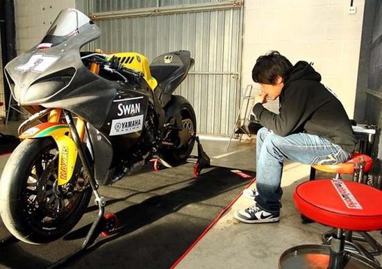 Noriyuki Haga pronto per il debutto con il team Swan Yamaha BSB Noriyuki Haga pronto per il debutto con il team Swan Yamaha BSB