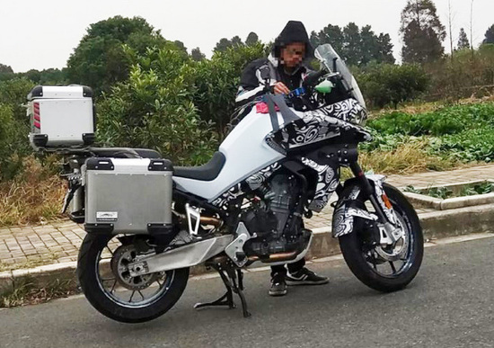 CFMoto e KTM: arriva una moto Adventure 800? Ecco le foto! CFMoto e KTM: arriva una moto Adventure 800? Ecco le foto!