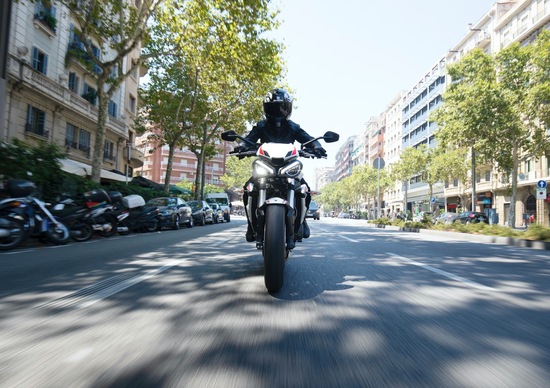 Triumph: una nuova Street Triple R in arrivo? Triumph: una nuova Street Triple R in arrivo?