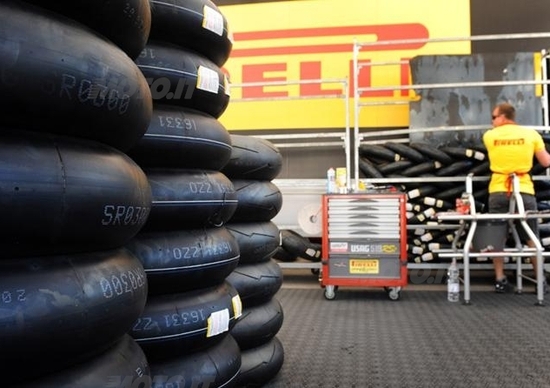 Pirelli presenta il nuovo Diablo Supercorsa SC Pirelli presenta il nuovo Diablo Supercorsa SC