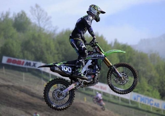 Motocross. Cairoli e Searle si aggiudicano le qualifiche a Sevlievo Motocross. Cairoli e Searle si aggiudicano le qualifiche a Sevlievo