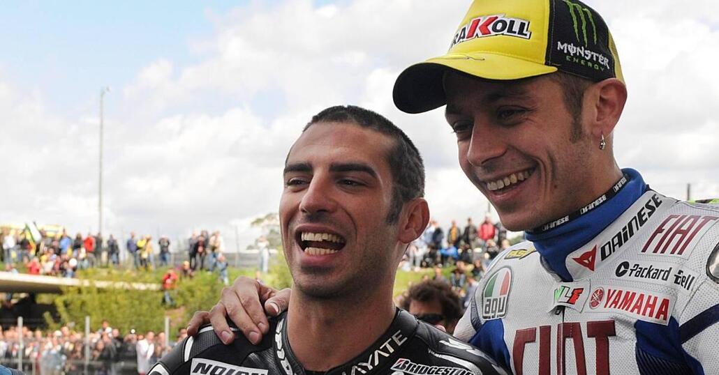 MotoGP. Marco Melandri su Rossi: Un pilota deve accettare il passare degli anni