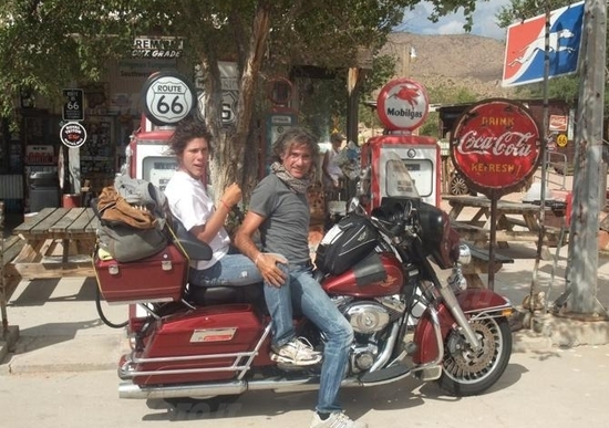 Se ti abbraccio non aver paura, un viaggio in Harley-Davidson alla scopertà della libertà Se ti abbraccio non aver paura, un viaggio in Harley-Davidson alla scopertà della libertà