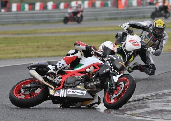 Suzuki Gladius Cup 2012. Siamo scesi in pista a Magione Suzuki Gladius Cup 2012. Siamo scesi in pista a Magione