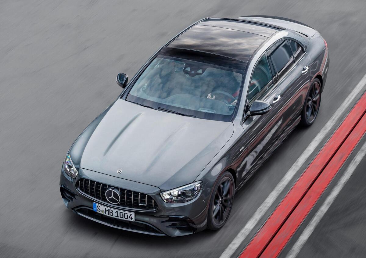 Nuova Mercedes Amg E 53 4matic Rinnovata Con 435cv E Mild Eq Boost News Automoto It