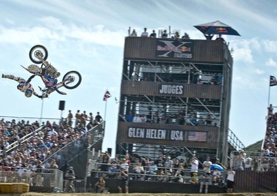 Red Bull X-Fighters 2012: Todd Potter conquista la tappa americana Red Bull X-Fighters 2012: Todd Potter conquista la tappa americana