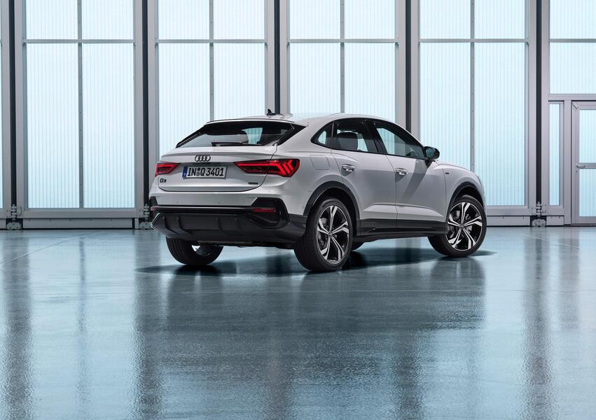 Audi Q3 Sportback 35 TDI S tronic Business Plus (08/2019 02/2021
