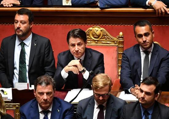 Professionisti del mondo auto senza lavoro per il Covid: come richiedere bonus 600 + 800 euro INPS Professionisti del mondo auto senza lavoro per il Covid: come richiedere bonus 600 + 800 euro INPS
