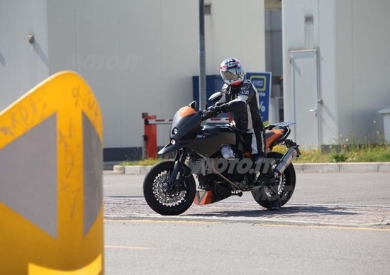 Moto Guzzi supermotard? Moto Guzzi supermotard?