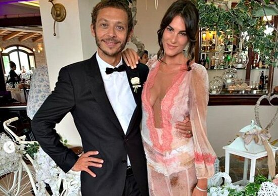 MotoGP. Valentino Rossi. Matrimonio in vista MotoGP. Valentino Rossi. Matrimonio in vista