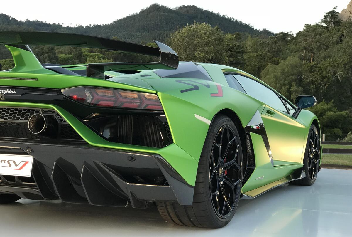 Il sound del V12 Lamborghini Aventador SVJ in tecnologia 8D | Cuffie e  audio a palla! - News - Automoto.it