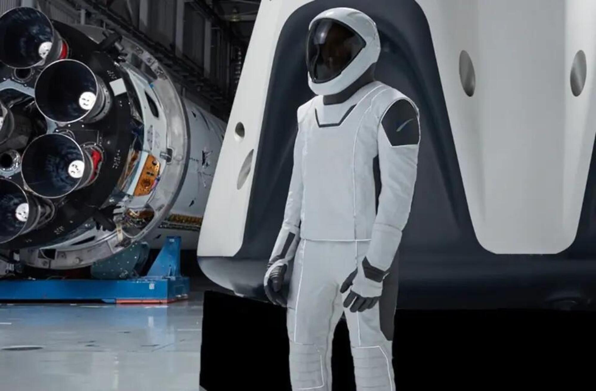 Tuta spaziale